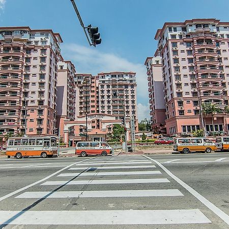 Mts @ Marina Court Resort Condo Kota Kinabalu Exterior photo