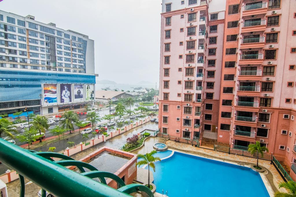 Mts @ Marina Court Resort Condo Kota Kinabalu Room photo